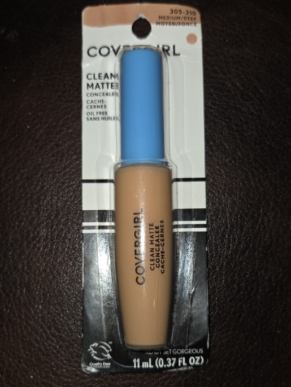 COVERGIRL Clean Matte Concealer - Medium/Deep Tan with Light Blue Cap